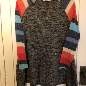 3/$15 tops!! Long Sleeve Tunic Top